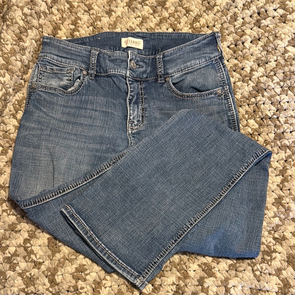 Shane Women’s Regukar Blue Jeans